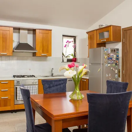 Apartment Maja