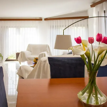 Maja Apartment *