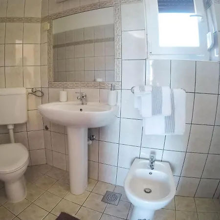 Apartment Maja *